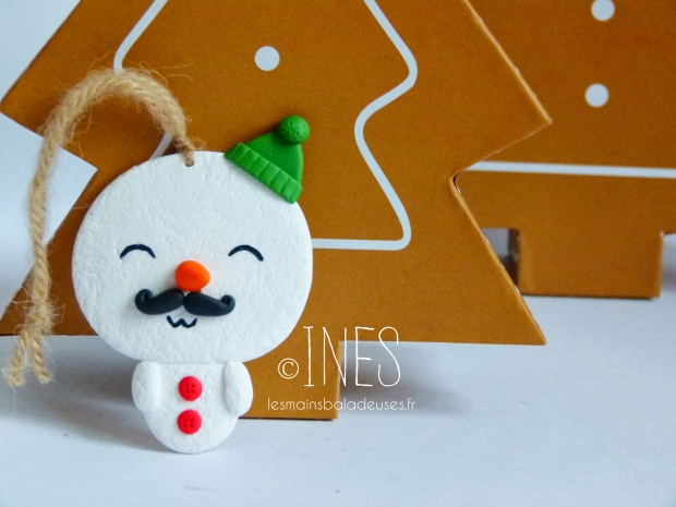 Ines mains baladeuses décoration sapin fimo moustache  bonhomme neige handmade christmas tree polymer clay decoration snowman swag